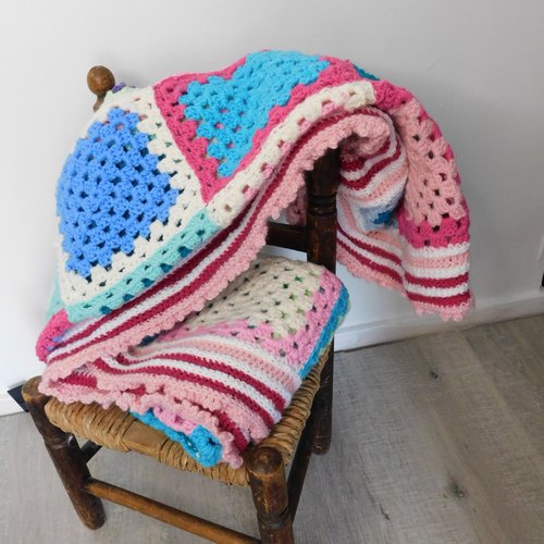 Plaid / couverture crochet multicolore / vintage