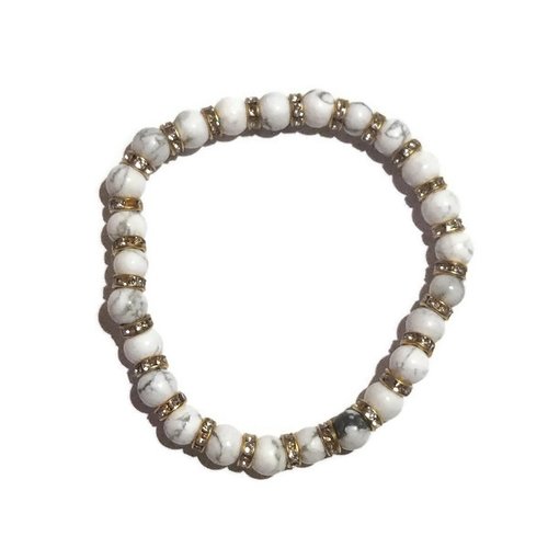 Bracelet en perles blanches et dorées