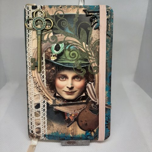 Carnet steampunk chapelier
