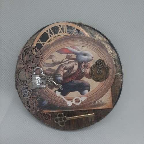 Boîte décorative steampunk ,lapin blanc, recyclage boîte à camembert