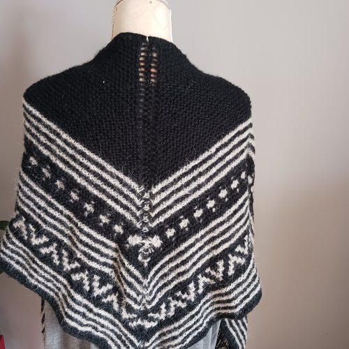 Chale noir mosaïque