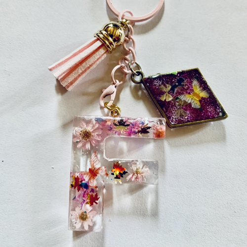 Porte clé alphabet  lettre f  en resine