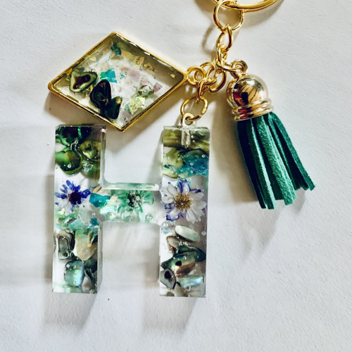 Porte clé alphabet  lettre h  en resine