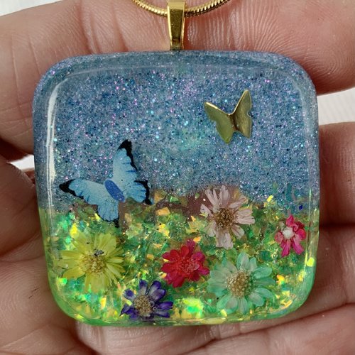 Pendentif  en resine  deco jardin