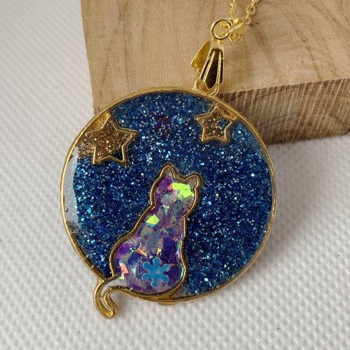 Pendentif  en resine  decor chat