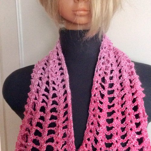 Petite  écharpe au crochet pour femme,fille