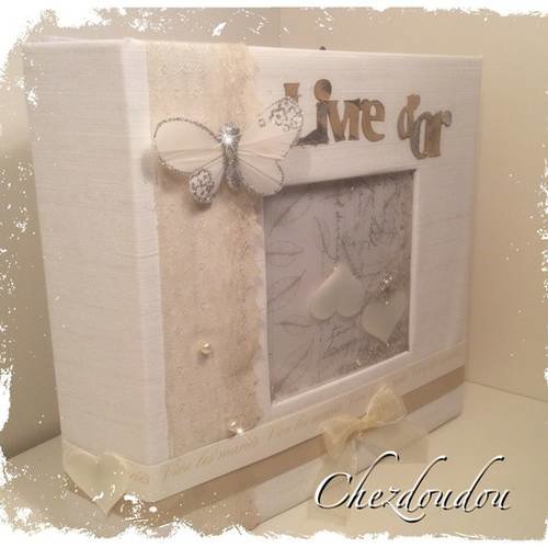 Livre d'or romantique "shaker box" blanc et ivoire pour mariage ou anniversaire de mariage 