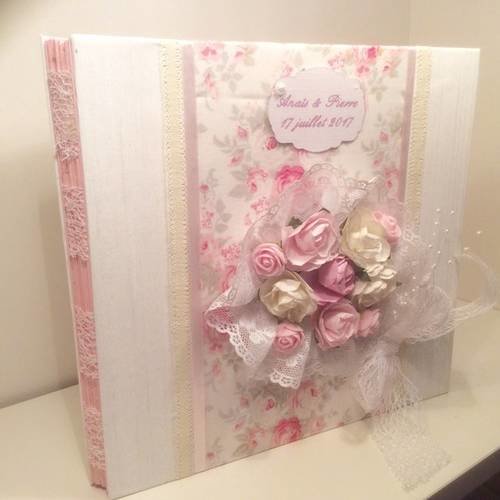 Livre d'or mariage romantique blanc et fleuri "bouquet de mariée" personnalisable prénoms et date 