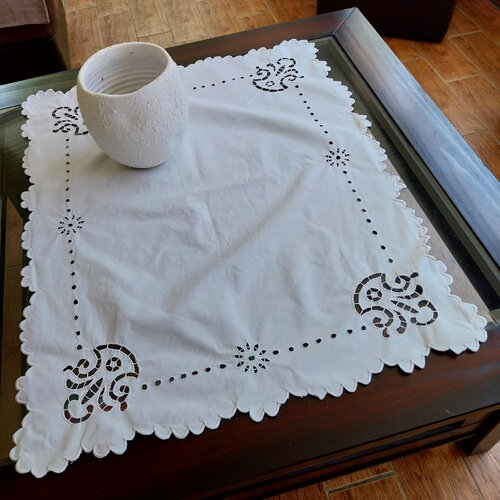 Nappe vintage brocante trés belle piéce brodée découpée-decor de table-millésime français années 1900-1930-projet couture