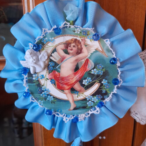 Décor mural angelot shabby ange cupidon-suspension ange romantic fait main-accroche sapin noél cadeau personnalisé angelot sur bois