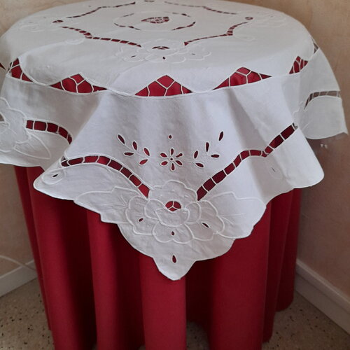 Nappe brodée vintage shabby-nappe à thé mariage-nappe décor champètre-nappe jeu de cartes blanc-dècor maison jardin-cadeau feminin