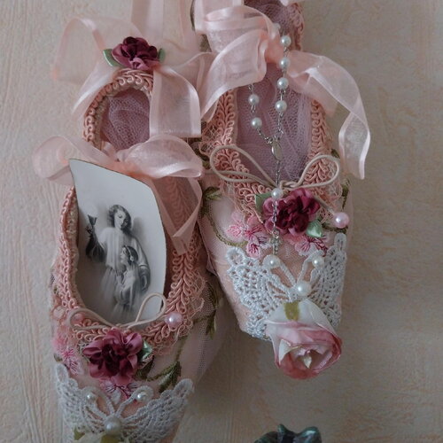 Chausson ballerine vintage shabby embelli fait main-ballerine art de soulier de fée occasion-décor mariage gustavien-cadeau danseuse