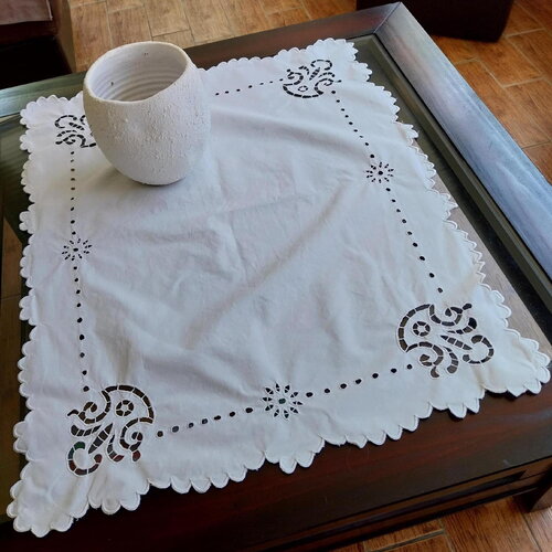Nappe vintage brodée main