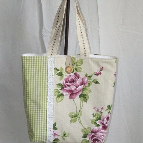 Sac cabas en coton à petits carreaux vert couleur printanière doublé et matelassé