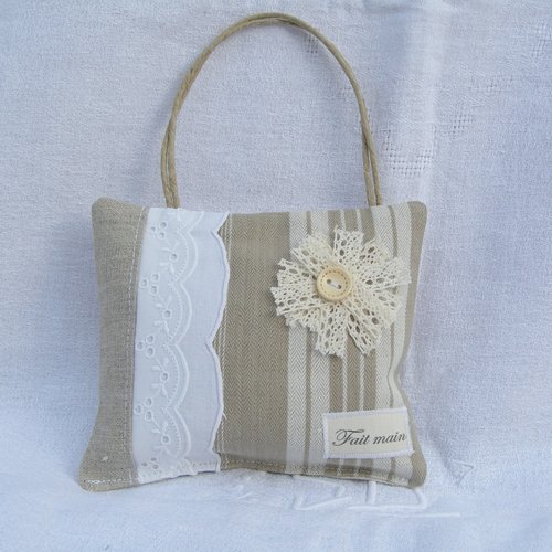 Coussin de porte lavande toile à matelas ancienne avec galon et dentelle