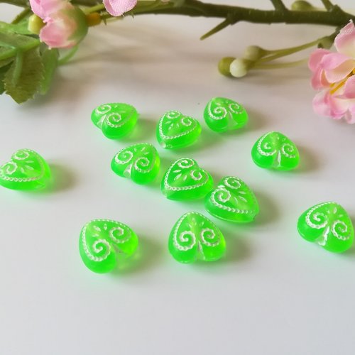 Perles acryliques 11 mm cœur vert x 15