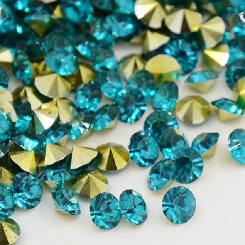 Cabochons strass forme diamant 5 mm vert x 100
