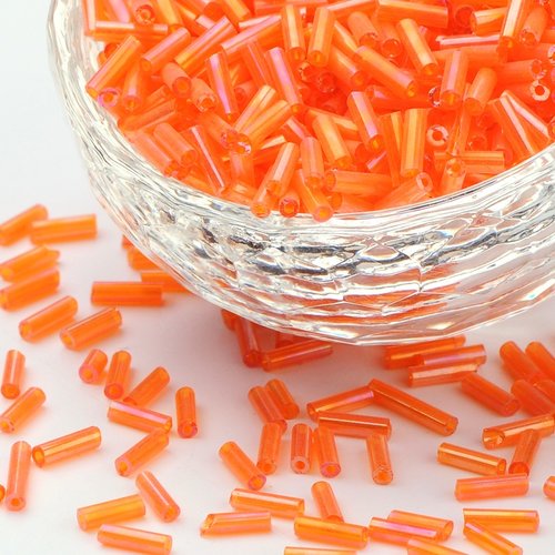 Rocailles tubes 6 mm orange à reflets x 10 gr (environ 300 perles )
