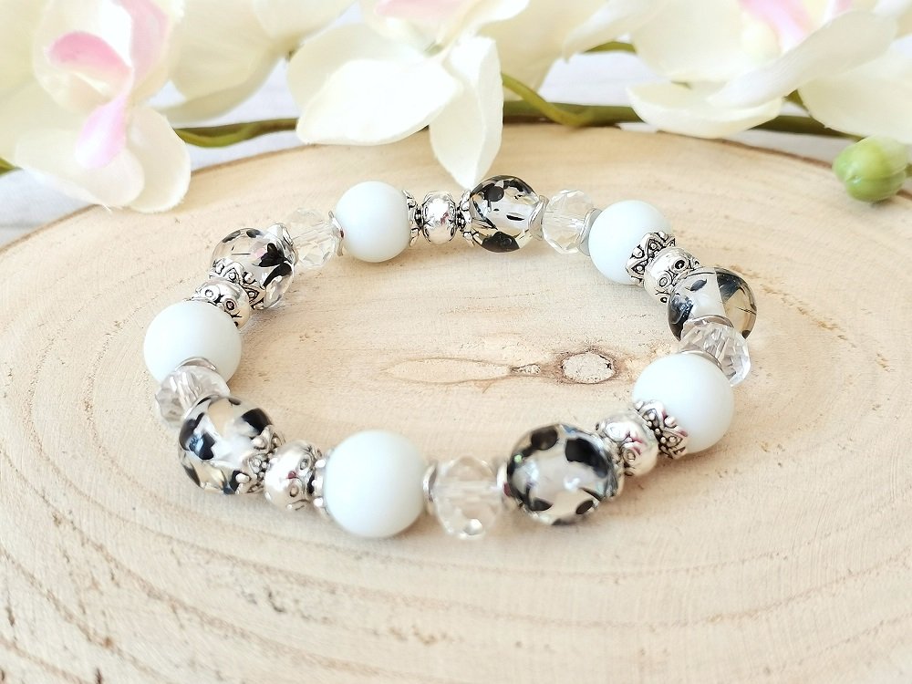 Kit bracelet fil élastique perles en verre blanche et résine - Un grand  marché