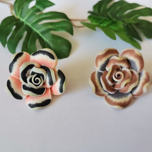 2 perles fleurs 30 mm pâte polymère