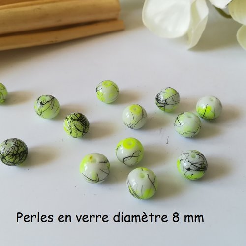 20 perles en verre 8 mm blanc, vert fluo et tréfilé noir