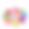 20 perles en bois cube 10 mm multicolores