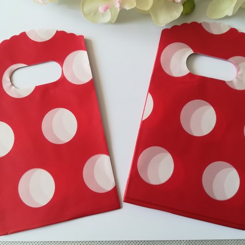 10 sachets plastique cadeaux 15 x 9 cm rouges et blancs