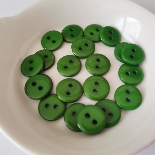 10 boutons résine 4 trous 10 mm vert