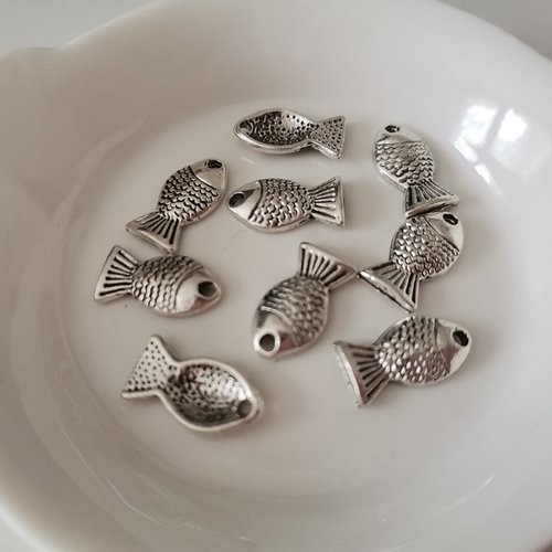 10 breloques métal poisson argenté