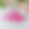 25 perles en verre imitation jade 6 mm fuchsia