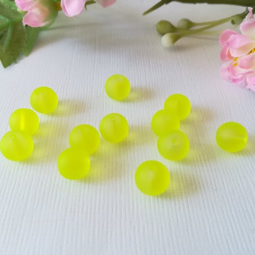 20 perles en verre dépoli 8 mm jaune