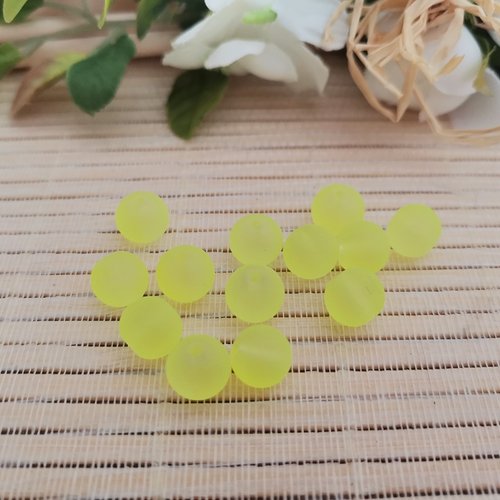 20 perles en verre dépoli 8 mm jaune