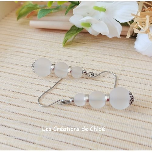 Kit boucles d'oreilles perles en verre givré blanche