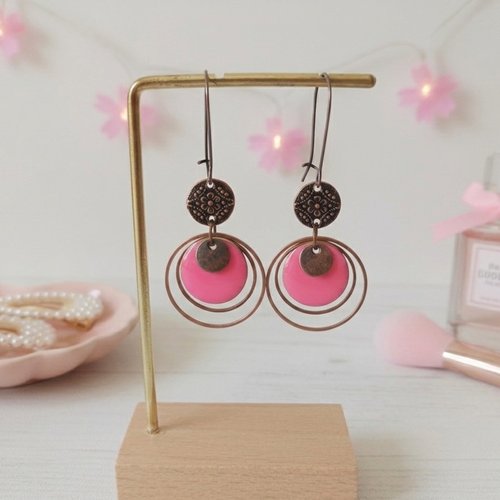 Kit boucles d'oreilles anneaux cuivre rouge et sequin émail rose