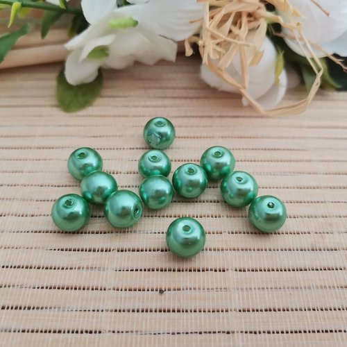20 perles en verre nacré 8 mm vert