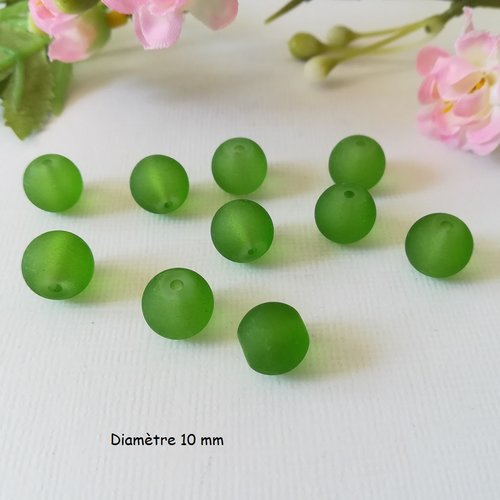 10 perles en verre givré 10 mm verte