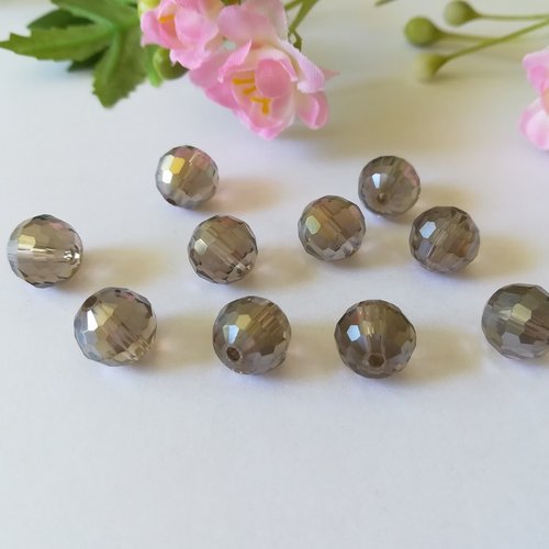 10 perles en verre laqué à facette 10 mm gris jaune à reflet ab