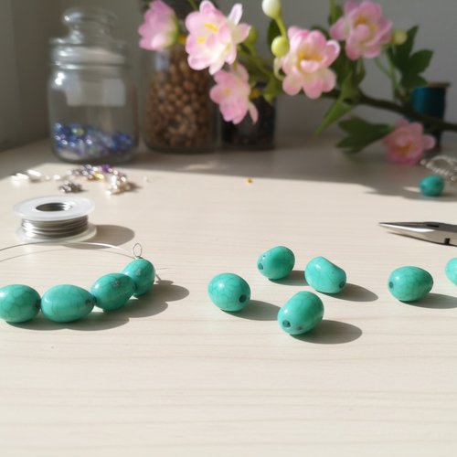 34 perles acrylique haricot 15 x 8  mm bleu turquoise