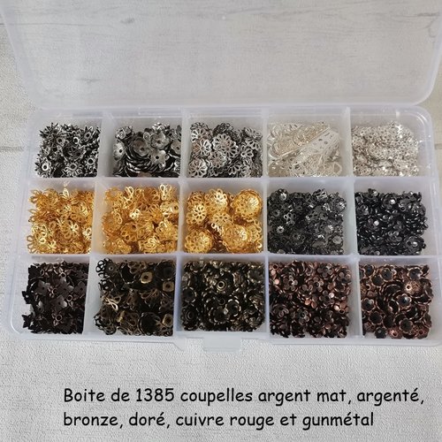 Boite de 1 385 coupelles multicolores