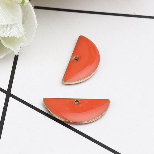 4 pendentifs sequin émail demi lune orange