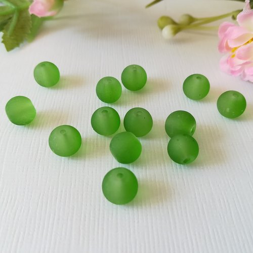 20 perles en verre dépoli 8 mm vert