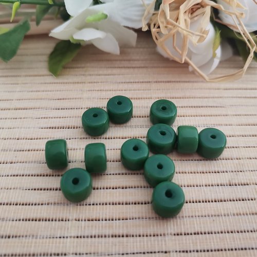 20 perles en verre colonne 8 mm vert foncé