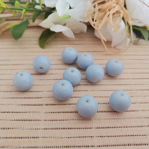 29 perles en verre 10 mm bleu pale