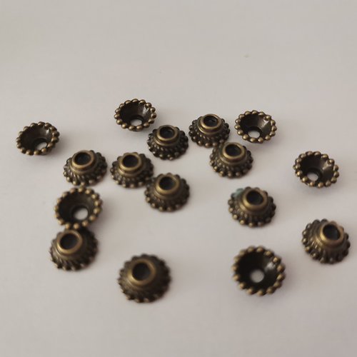 38 coupelles fleurs 7 mm bronze