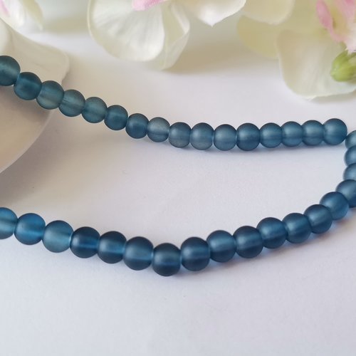 25 perles en verre givré 6 mm bleu jean