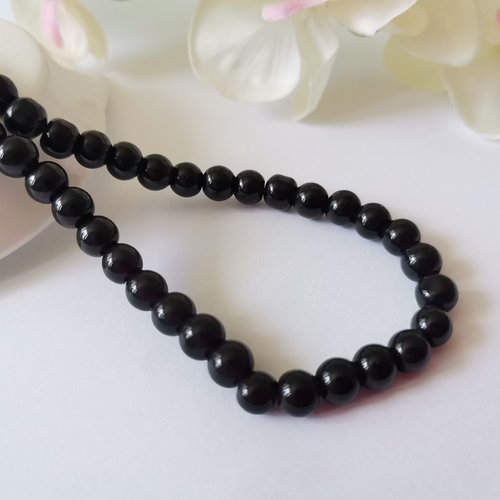 25 perles en verre ronde 6 mm noire