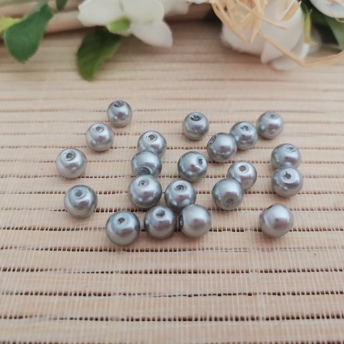 25 perles en verre 6 mm gris argenté