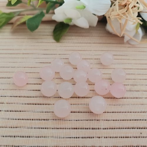 22 perles en verre 8 mm rose pale