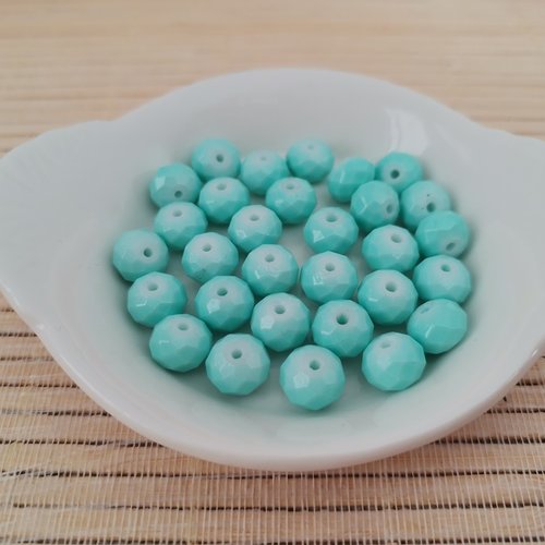 20 perles en verre à facette 8 x 6 mm vert
