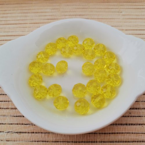 21 perles en verre à facette 8 x 6 mm jaune